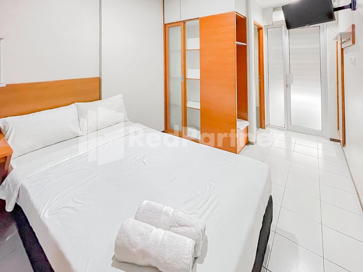 Sang Surya Guesthouse Syariah Near Rs Hasan Sadikin Mitra Reddoorz Бандунг Экстерьер фото